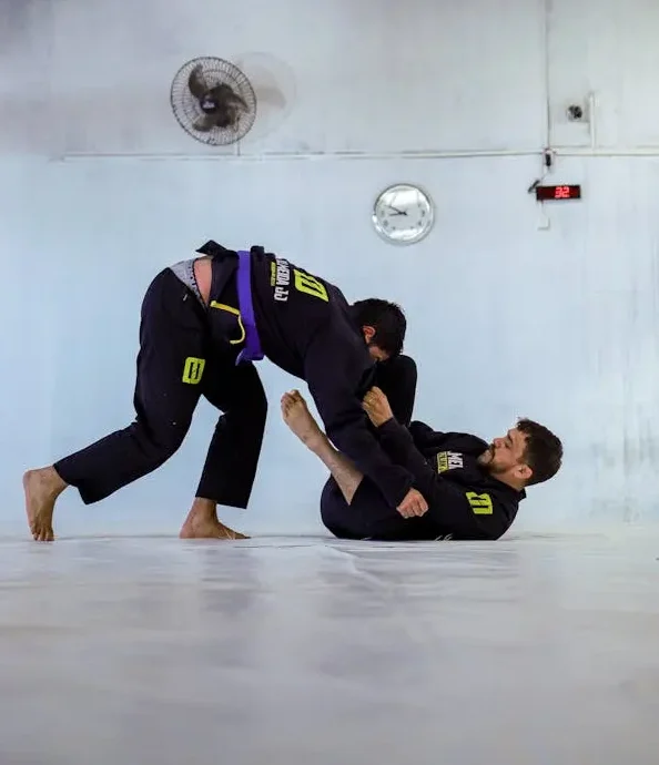2 kæmpere i deres bjj udstyr